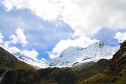 snowcapped mountains of the cordillera blanca