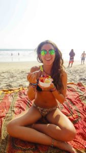 Montanita beach fruit food