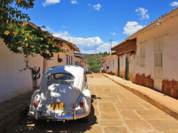 oldtimer in the streets of Barichara
