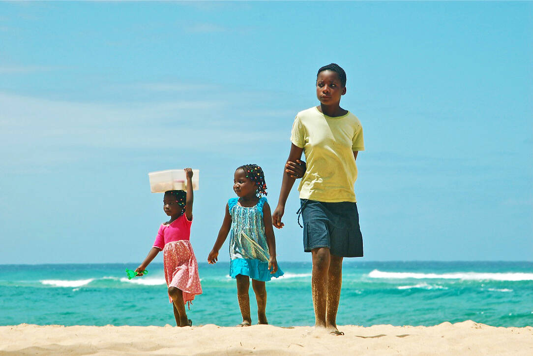 beach people ponto do oura surf destinations mozambique