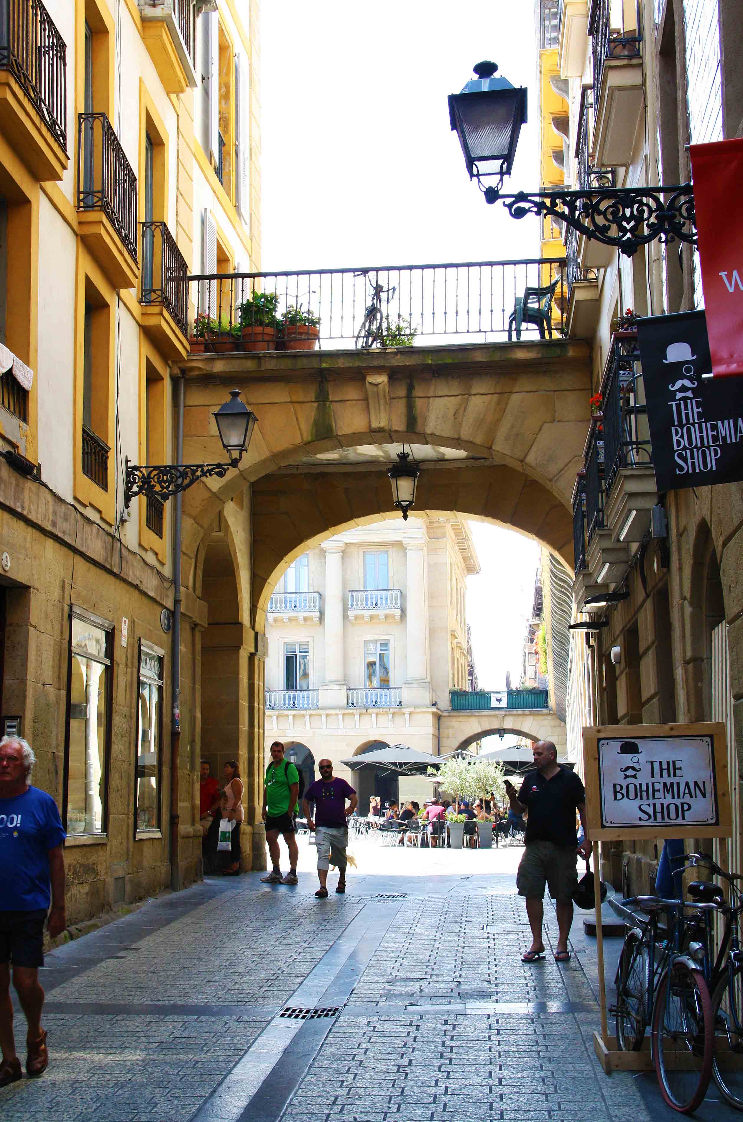 streets-donostia-san-sebastian-city-spain-mokum-surf-club