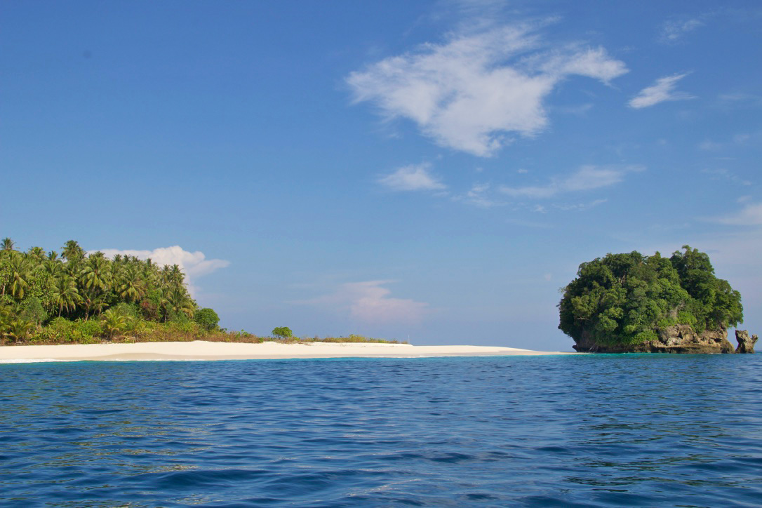 Simeulue Surf Lodges; a surfers' dream - Mokum Surf Club