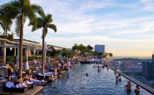 swimmingpool marina bay sands hotel singapore view