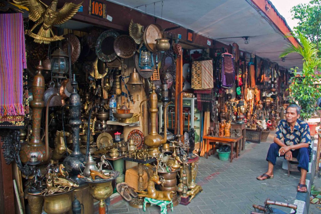 Jalan Surabaya Jakarta Antique Market