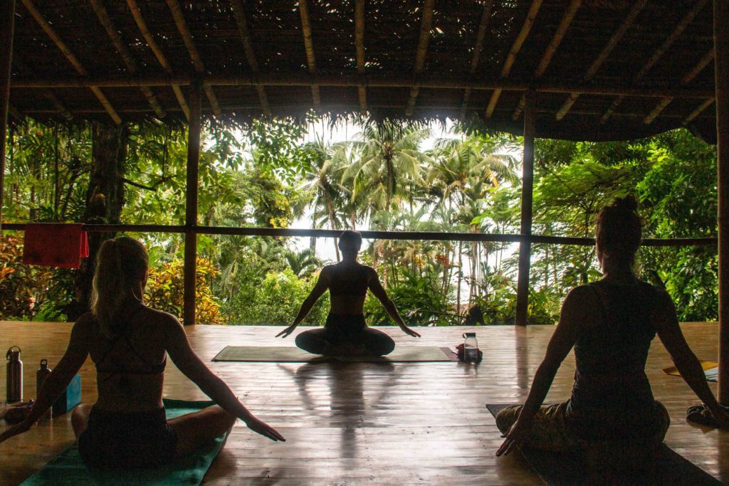 yoga_mokum_surf_club_retreat_costa_rica - Mokum Surf Club