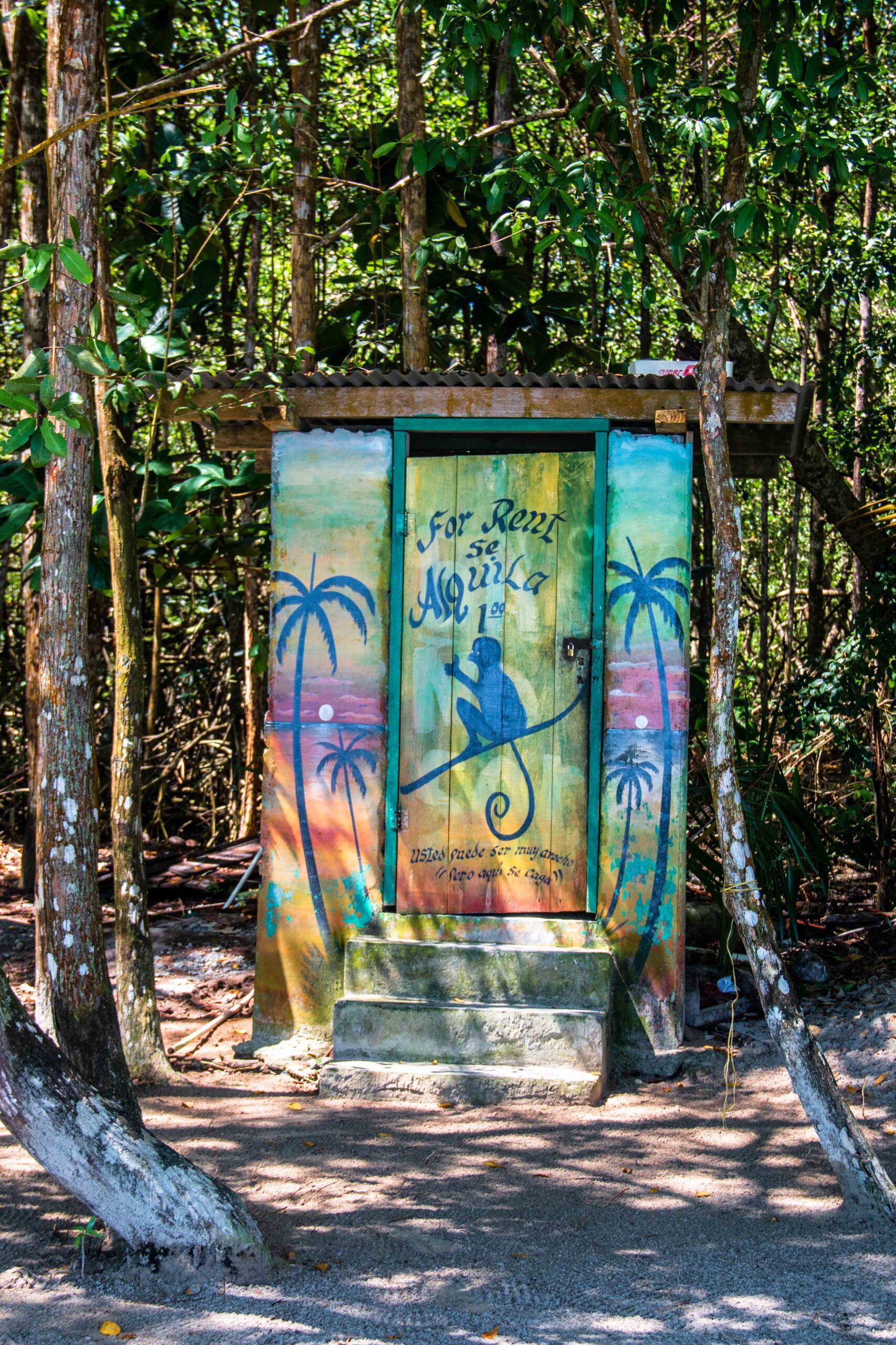 Toilet at Playa Estrella Bocas del Toro
