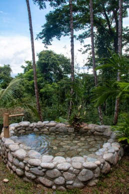Outdoor bath tub at Finca Exotica hotel Costa Rica