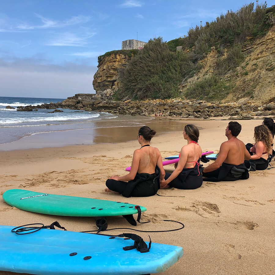 Surf lesson at The Peak House in Sintra