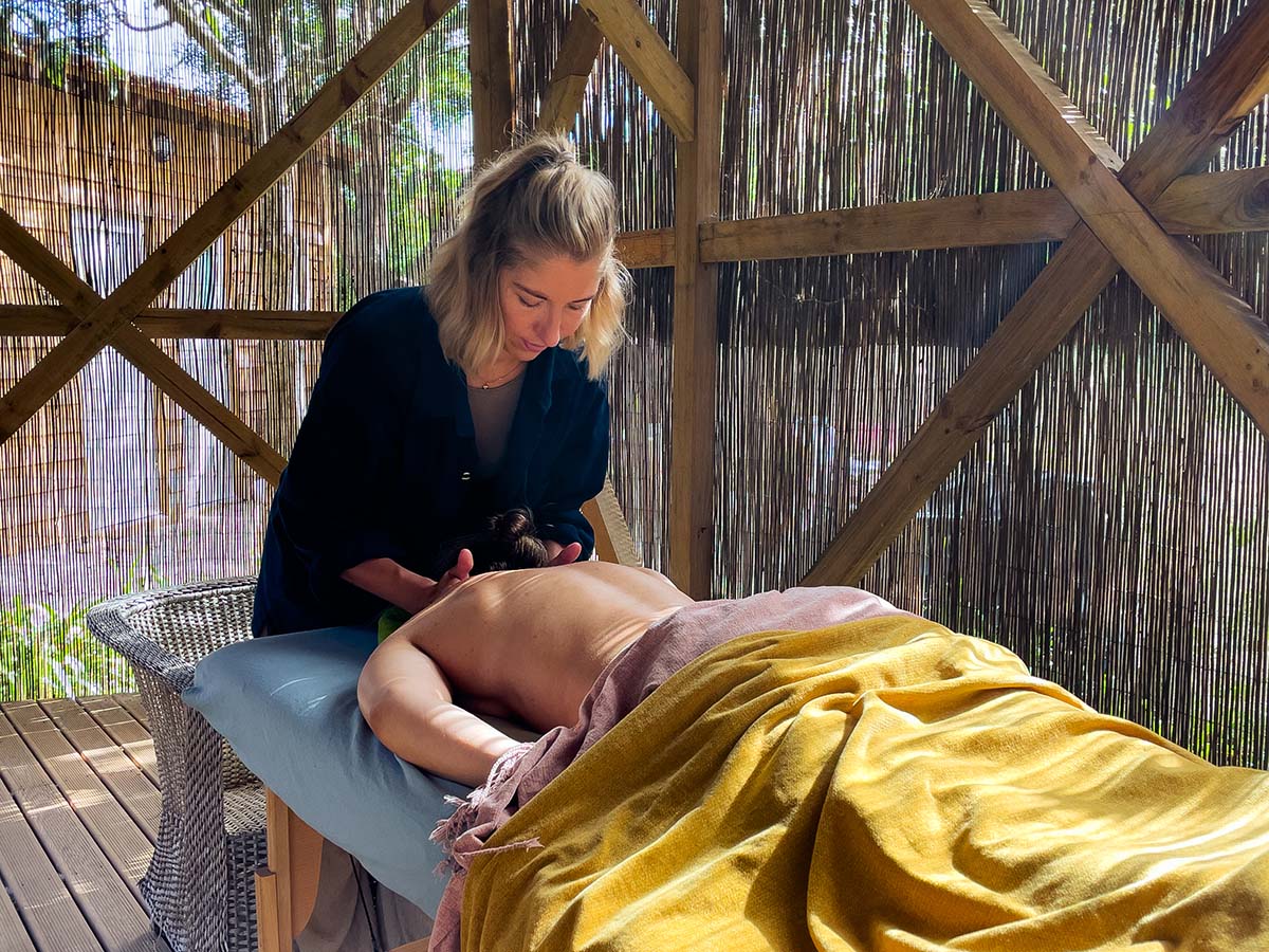 Relaxing massage during Mokum Surf Club retreat in Portugal