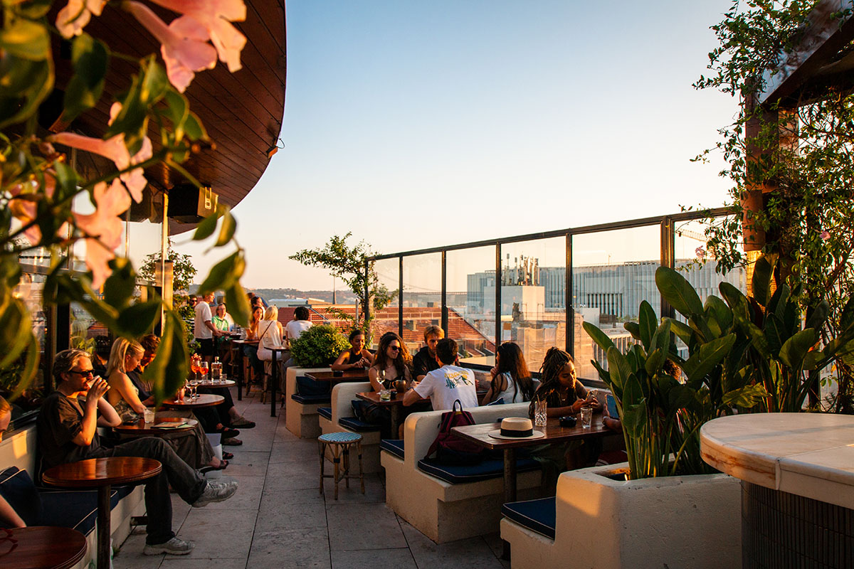 Drinking cocktails at Java rooftop bar in Lisbon